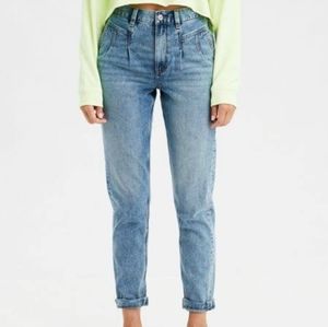 American Eagle Mom Jean